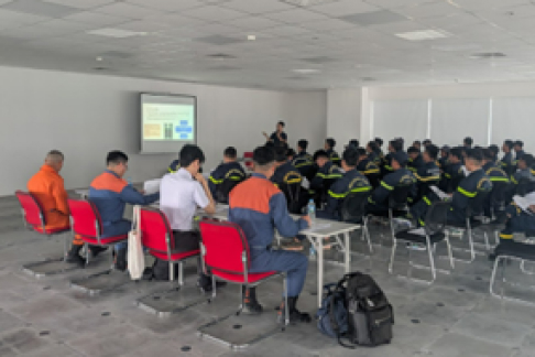 Employee training in Vietnam